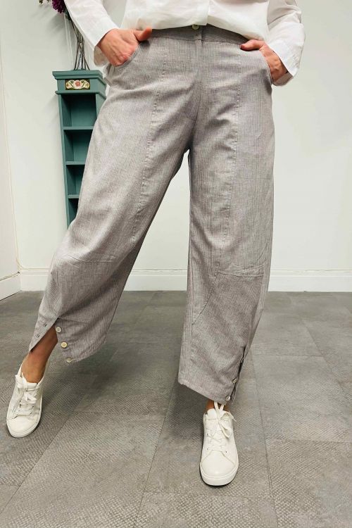 700/44 O/S8D Pantalon gris claire raye coton lin